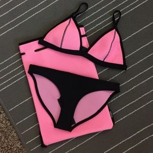 Triangl neoprene bikini set with bag