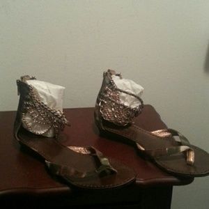 Camouflage jeweled ankle sandels