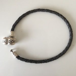 Pandora single black leather bracelet