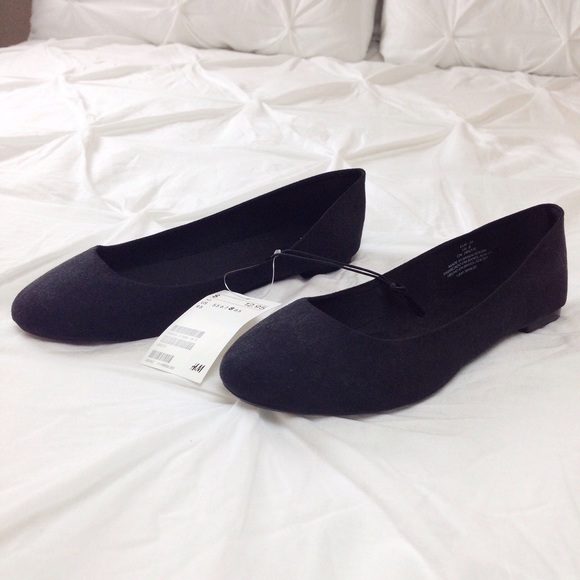H&M Shoes - NWT H&M Black Suede Ballet Flats Shoes