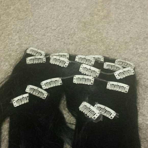 20 in. 190 g human hair extensions - Picture 2 of 4