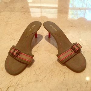 Reduced‼️Aldo green and pink sandles