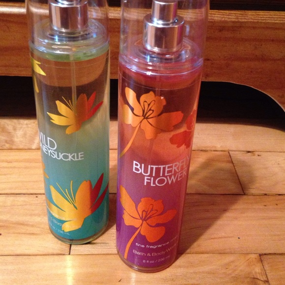 2 full bottles of bath and body works perfume