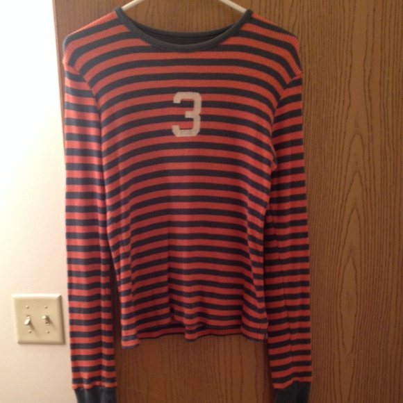Vintage American Eagle long sleeved shirt