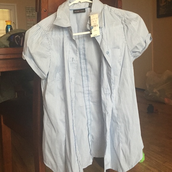 Button up top - Picture 1 of 1