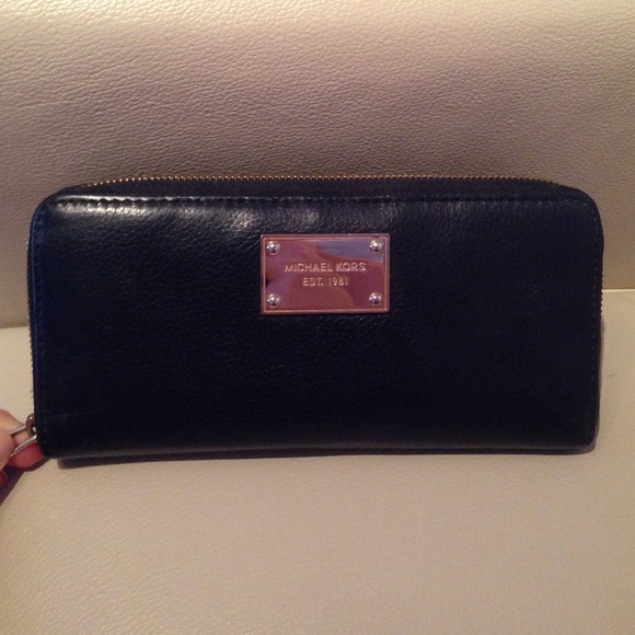 Pre loved Michael kors black wallet