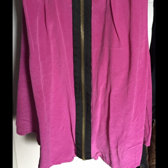 Top - Picture 2 of 2