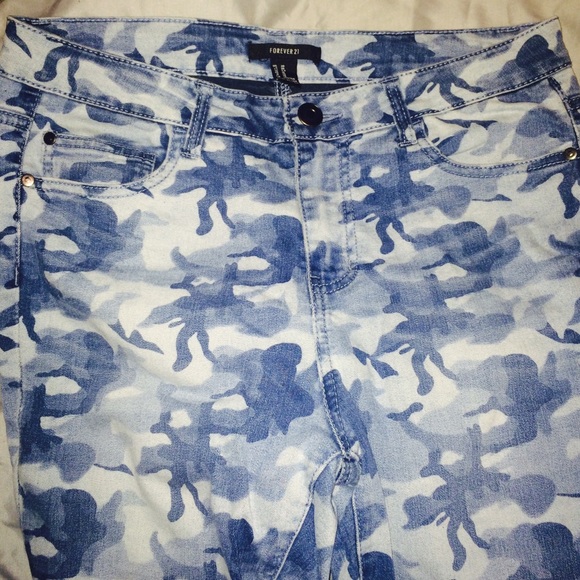 Blue Denim Camo Jeans. - Picture 3 of 3