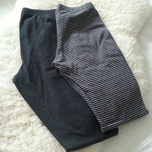 2 PAIRS OF LEGGINGS STRIPES SOLID GRAY