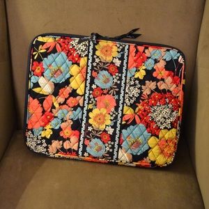 Vera Bradley Happy Snails Laptop Case!! ⭐️NWT⭐️