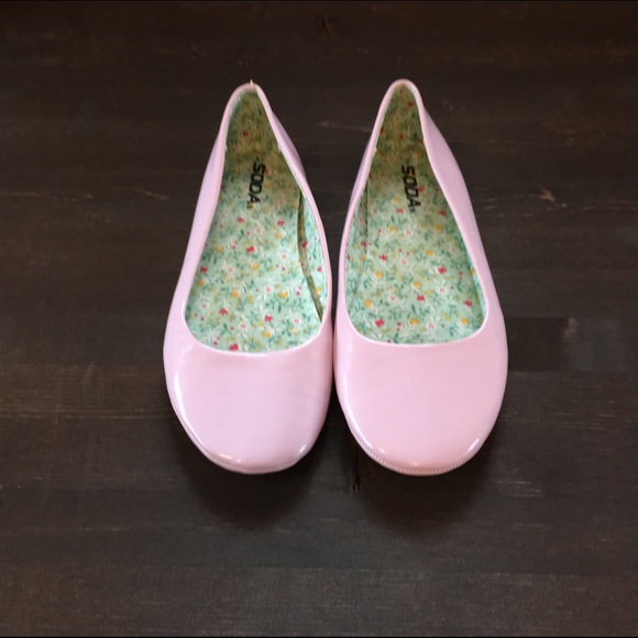 SODA Pink Flats -7 1/2-