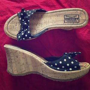 Polka dot wedges