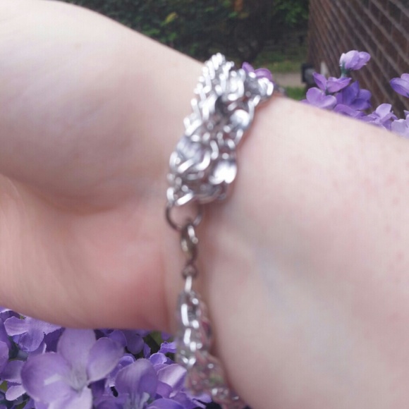 ๐ ๐๐๐Beautiful 4 Chained Bracelet๐๐๐ - Picture 2 of 3