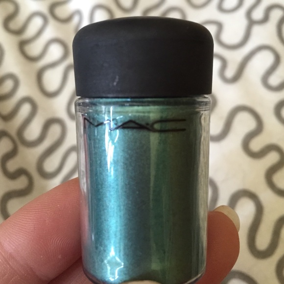 MAC Cosmetics Accessories - ❤️SOLD❤️Mac pigment in "teal" full size