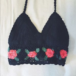 Knit bralette with roses 🌸