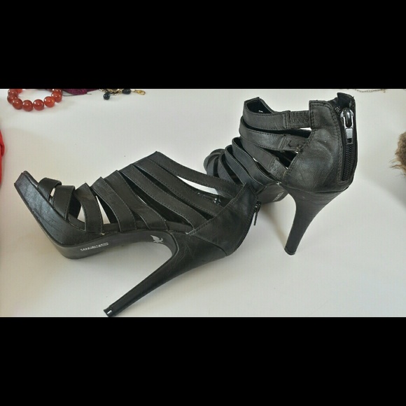 Shoes - Picture 3 of 4