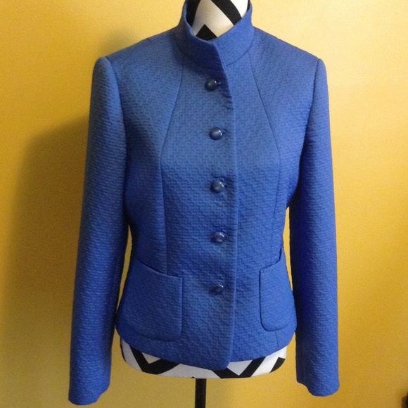 Casual Corner Jackets & Blazers - Beautiful blue blazer quilted look sz8