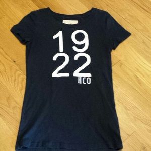 Womens Medium HOLLISTER Tee