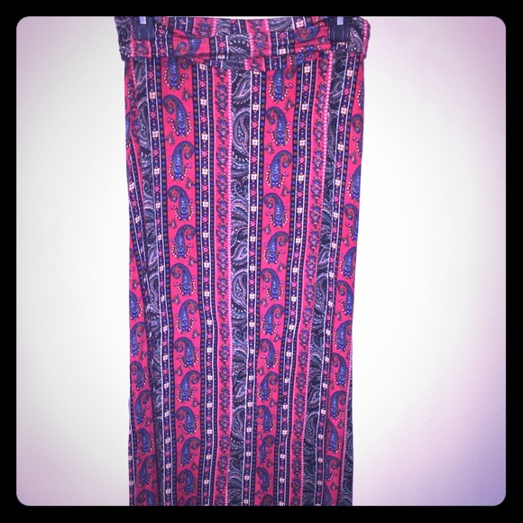 Long skirt*