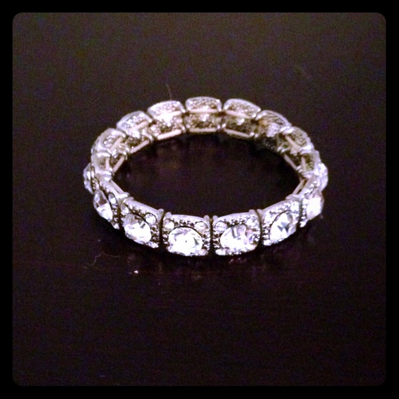 Really pretty bracelet!