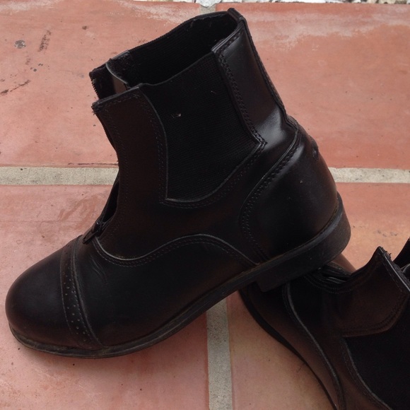 Horse riding boots