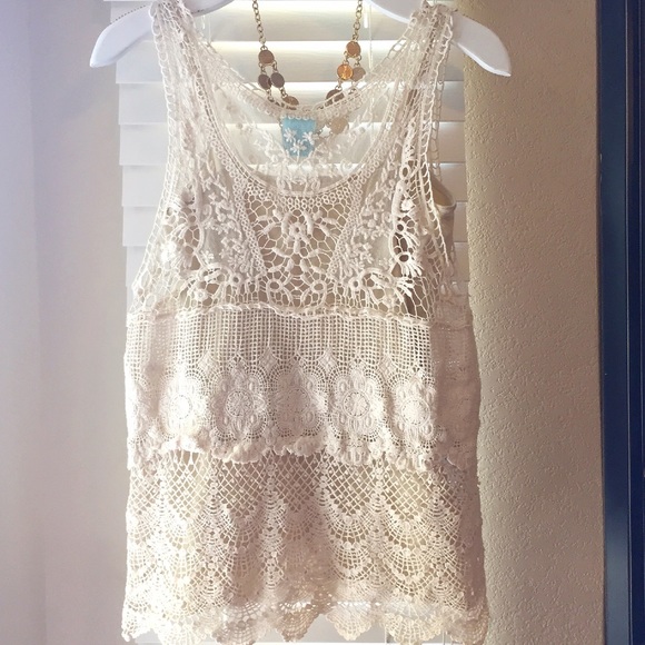 Cream Lace Tank - Picture 2 of 3