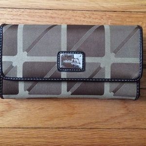 Nine & Co. By Nine West Wallet