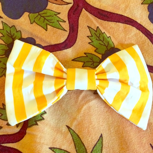 21 yellow & white Big hair bow tie Clip barrette