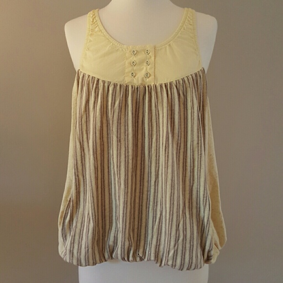 Urban Outfitters Tops - kimchi blue // bubble tank