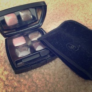 NEW Chanel 4 color eye shadow compact