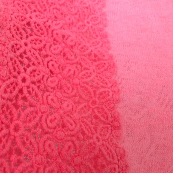 HOLLISTER TOP - Picture 2 of 3