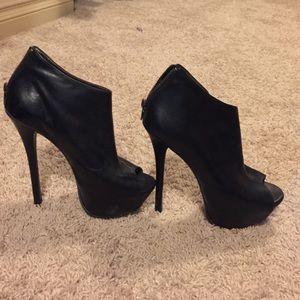Black leather open toe ankle booties