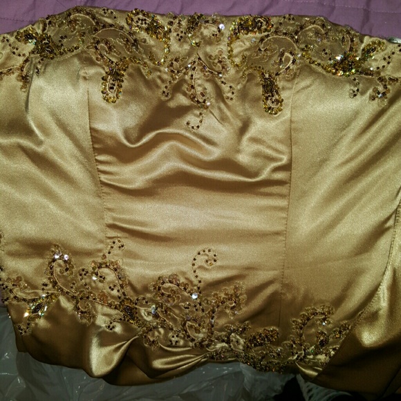 Gold Mermaid Grad/ Prom /Formal Dress - Picture 2 of 4