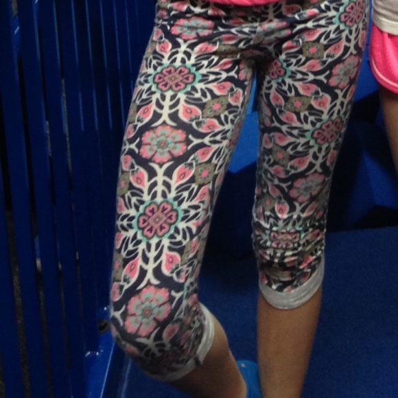 Floral pattern stretchy yoga pants