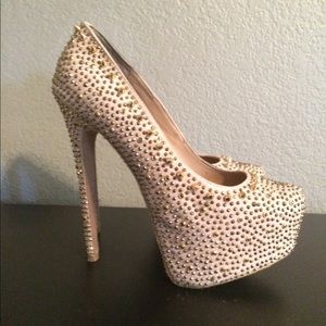 Special Edition Steve Madden Dipsiee