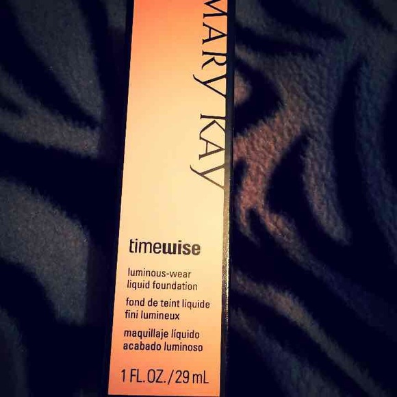 Mary Kay liquid foundation