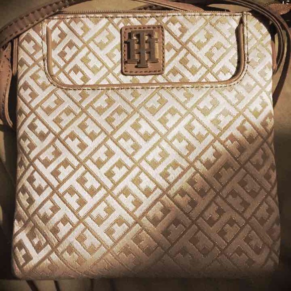 Cross body purse