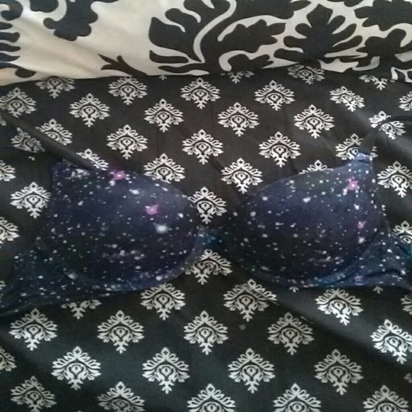 PINK galaxy bra - Picture 1 of 2