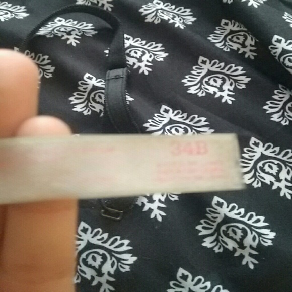 PINK galaxy bra - Picture 2 of 2