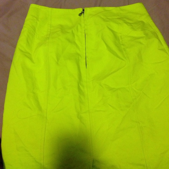 Ann Taylor skirt - Picture 2 of 3