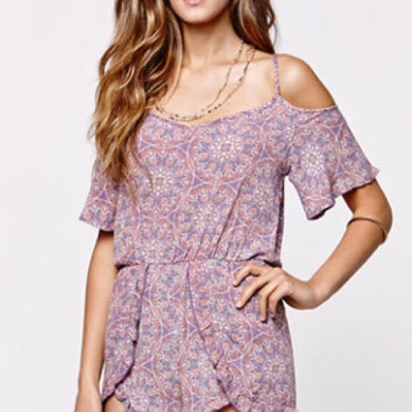 PacSun Dresses & Skirts - SOLD BNWT Pacsun LA Hearts Romper