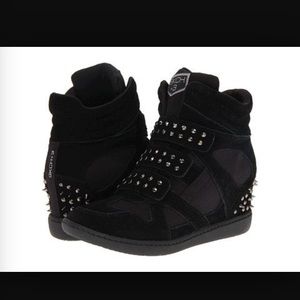 NWOT Black with studs wedge sneakers!