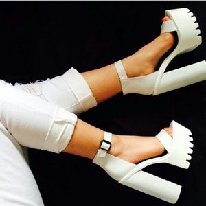 (On hold) Jeffrey Campbell