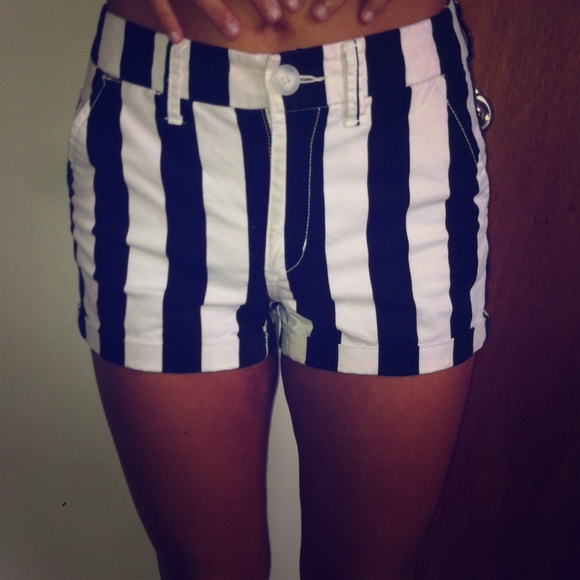 Black and white stripe high waisted shorts size 2