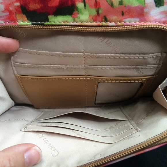 Calvin Klein Pink Floral Purse - Picture 4 of 4