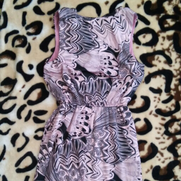 Dress - Picture 2 of 4