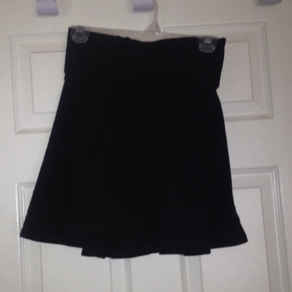 Black American apparel skirt