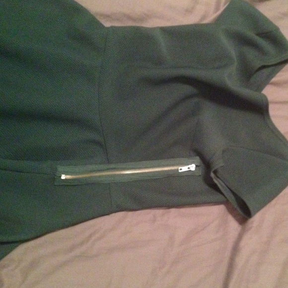 👗👗Cute green dress !!!! - Picture 2 of 8