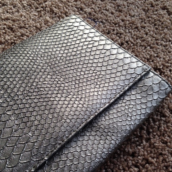 [FINAL PRICE] Neiman Marcus Grey Wristlet Clutch