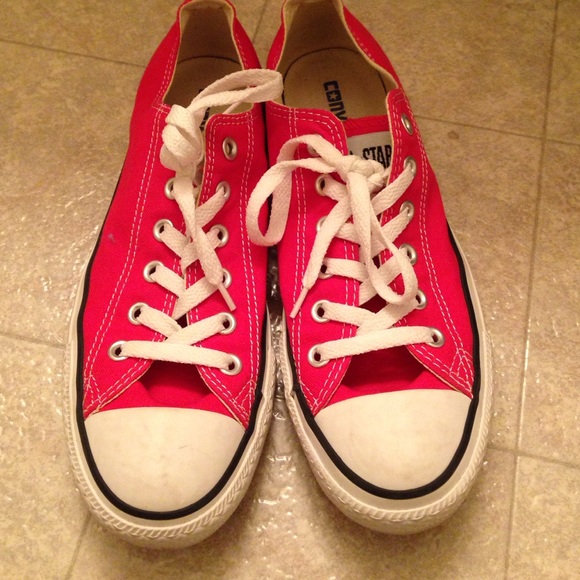 Red converse